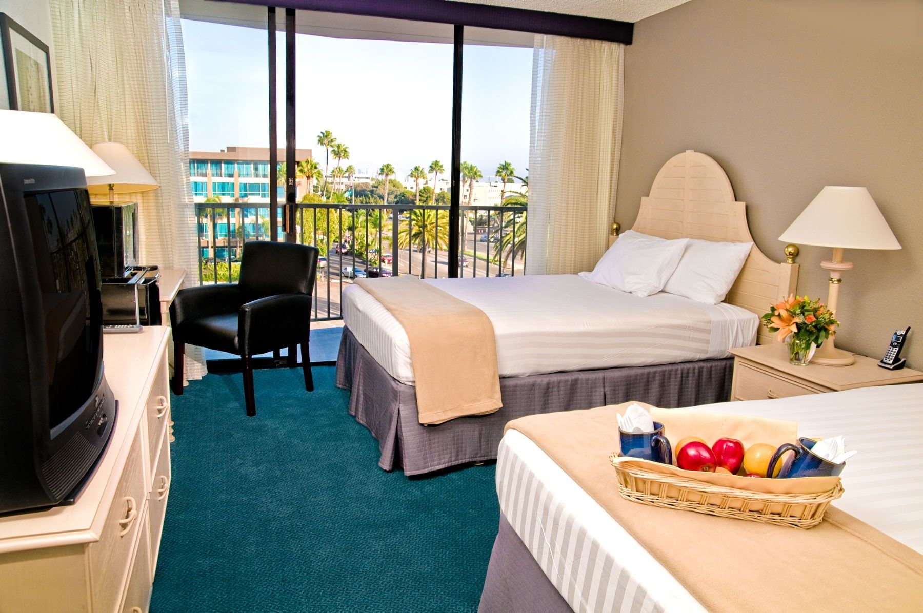 Hotel Western Yacht Harbor 3*